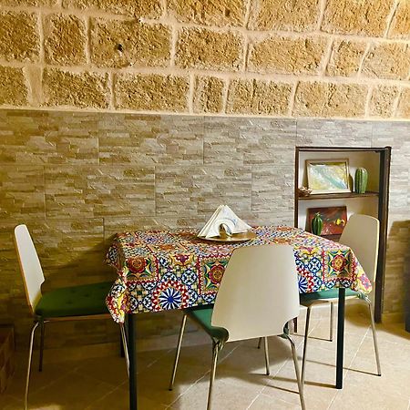 Ferienwohnung Cattleya Mola di Bari Exterior foto